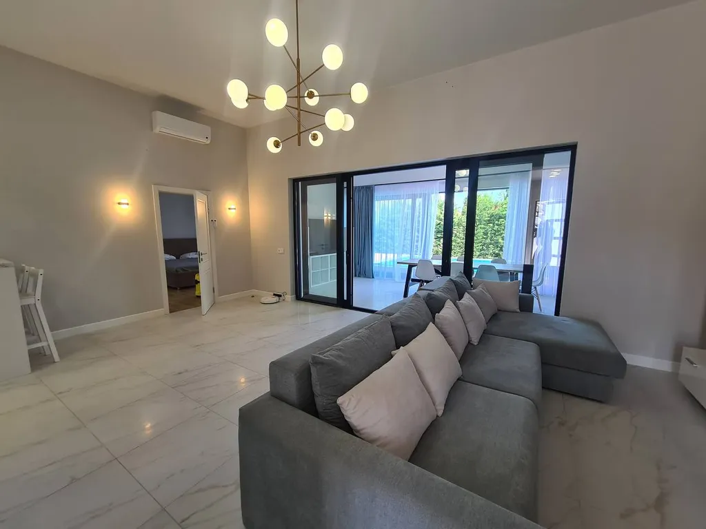 Вилла на Жасминовой