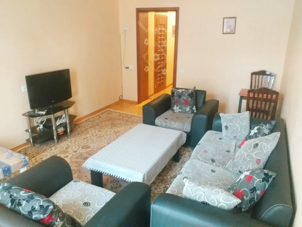 Квартира в центре, в старинном архитектурном доме