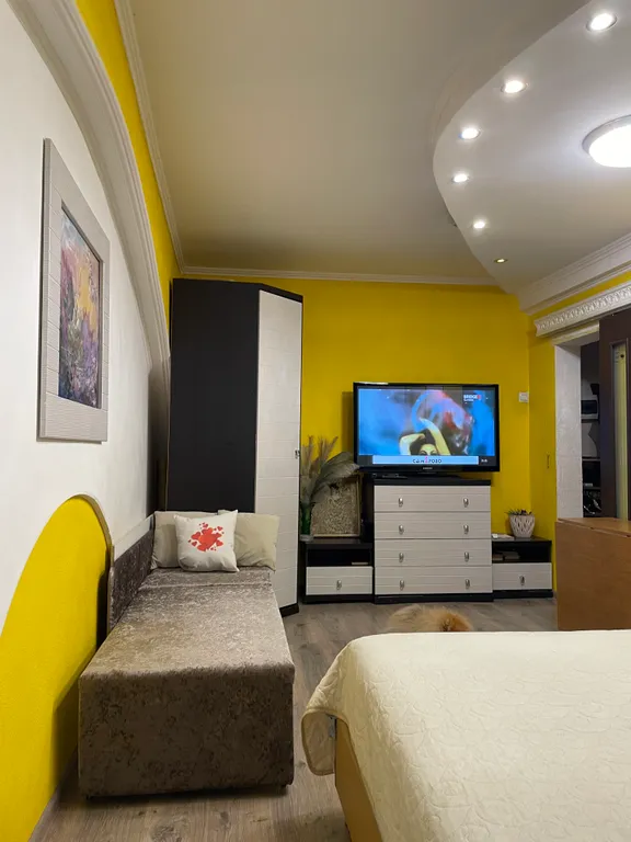 Комфортная квартира близ питьевой галереи