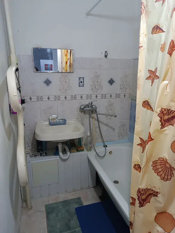 Двухкомнатная квартира у парка в тихом пригороде Калининграда