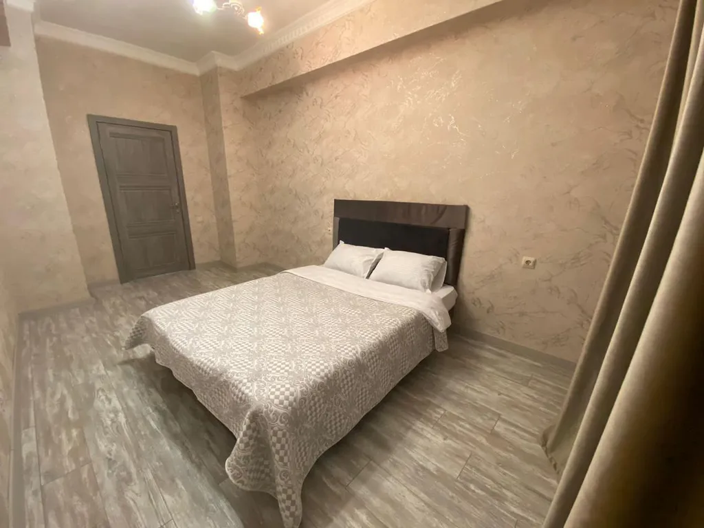 Уютная,  большая квартира в центре Ленинского района