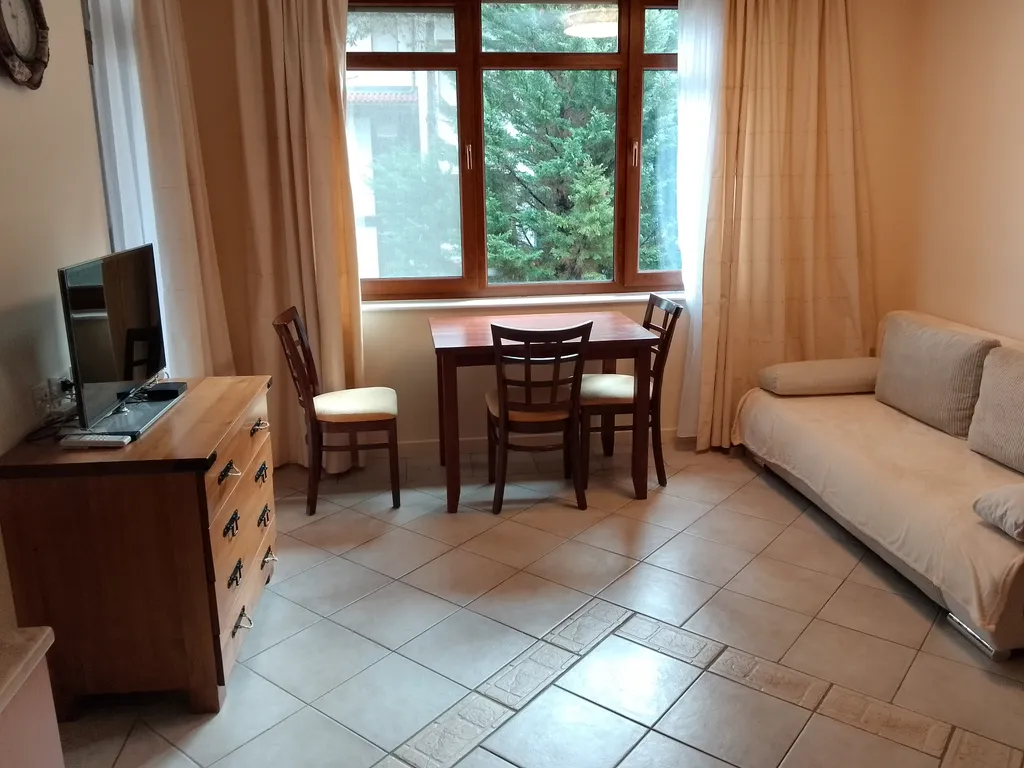 Трехкомнатный люкс в соснах у моря в Санта Марина