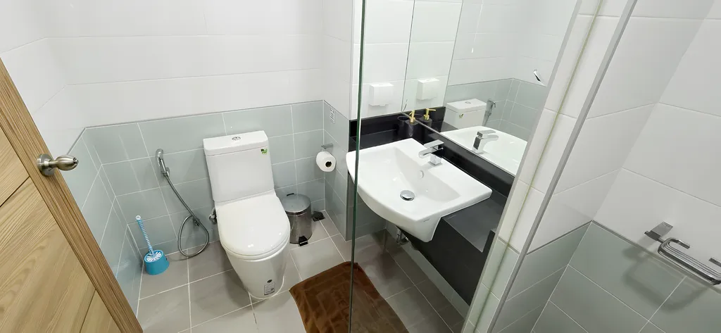 Угловая, уютная квартира с одной спальней и большим балконом