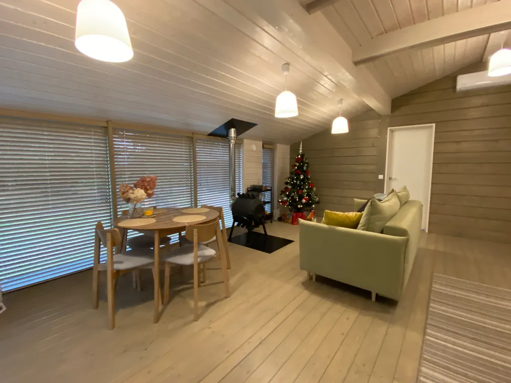 Дом с видом на лес