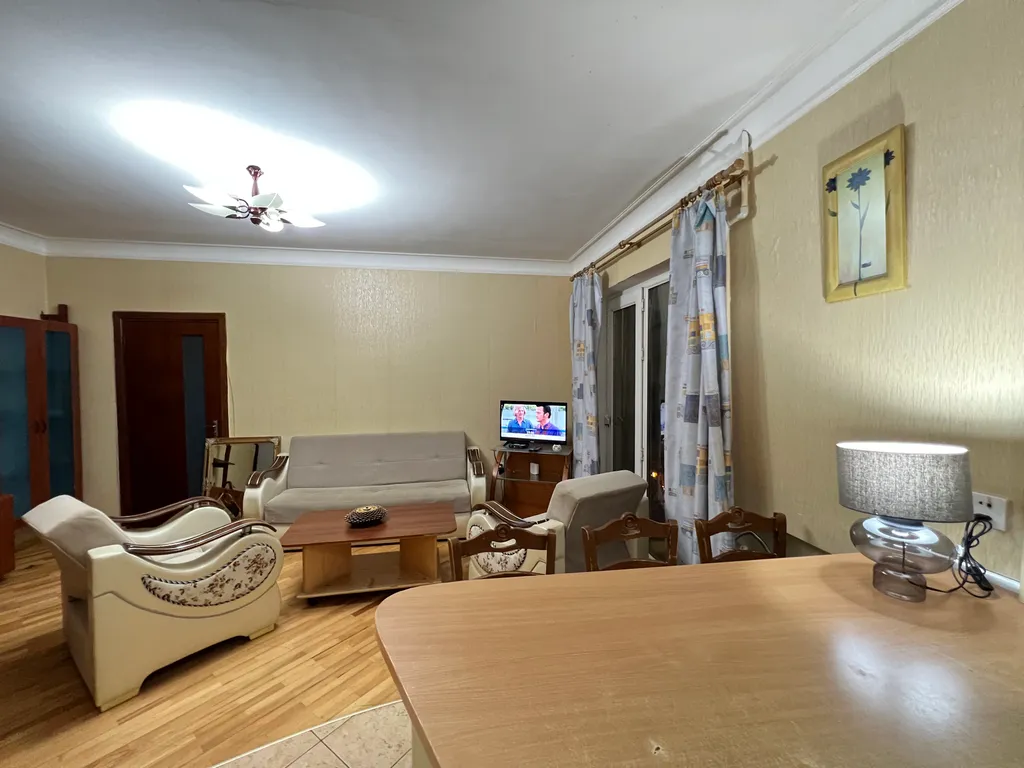 Квартира с балконом видом на море