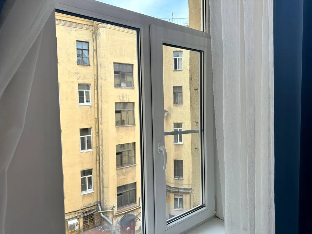 Квартира Квартира в доме на пересечении Невского проспекта и улицы Марата — Санкт-Петербург