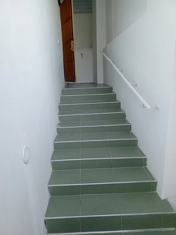 Двухкомнатный с балконом