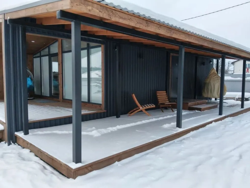 Уютный новый дом в стиле барнхаус