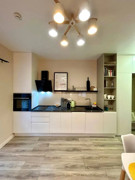 Квартира Апартаменты "AzurGarden" — Варваровка