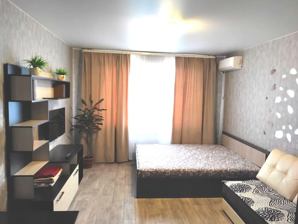 Уютная квартира на въезде в город (мкр.Солнечный) — аренда посуточно в Саратов