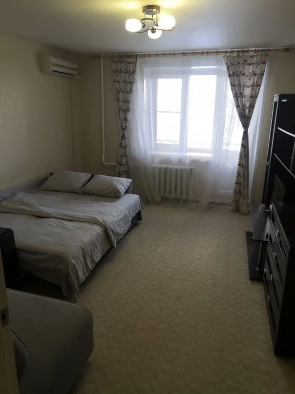 Удобная квартира в Центре, кухня 11 метров и большая открытая лоджия.