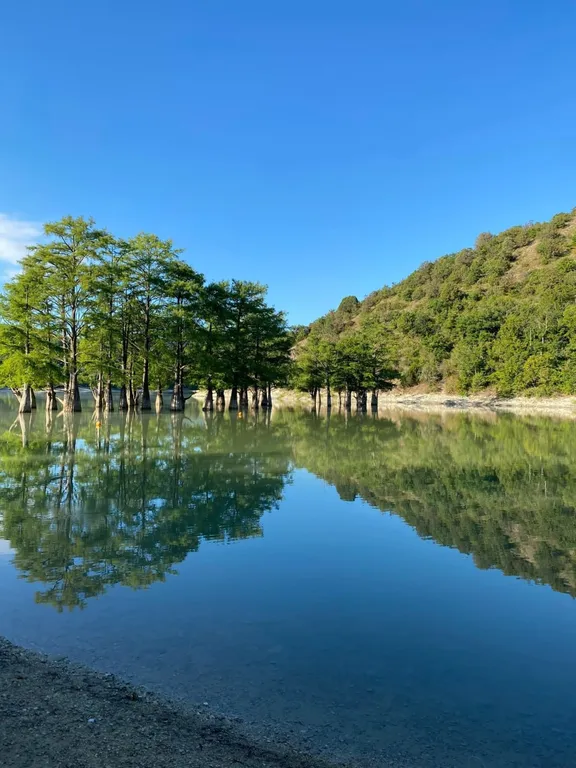 Комфортный номер со всеми удобствами в тихом месте
