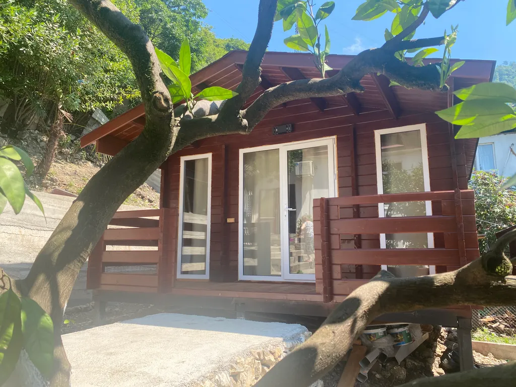 Коттедж у Водопада — аренда посуточно в Новый Афон