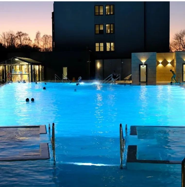 Апартаменты Баден СПА с морским бассейном