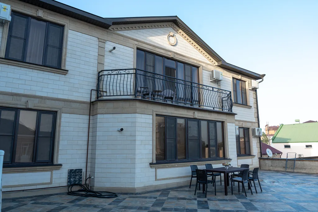 Апартаменты с видом на достопримечательность большую белую Месеть