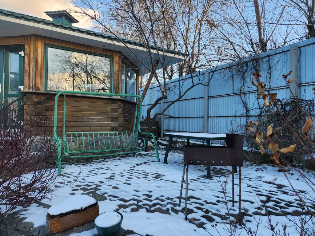 Уютный дом с баней прямо в городе