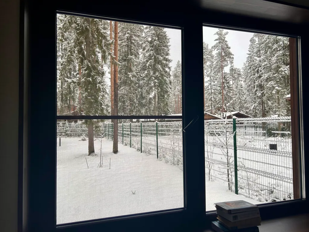 Лесной домик у курорта Охта Парк