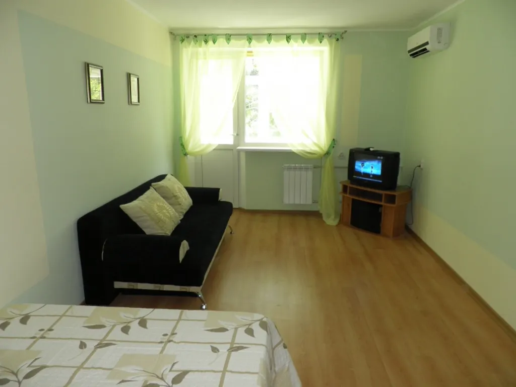 Квартира с кондиционером, два пляжа, рядом Херсонес