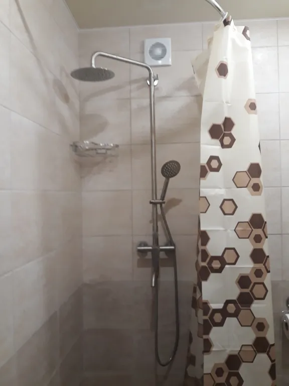 Небольшой 2-х местный номер с 1 двуспальной кроватью