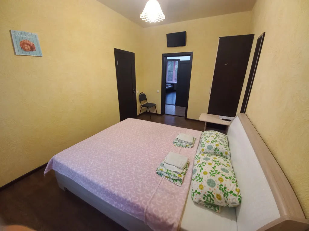 Коттедж Часть дома с отдельным входом с видом на горы — Геленджик