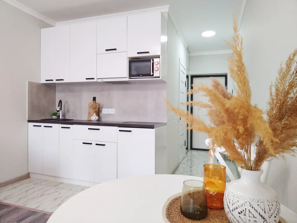 Студия КОЛОС в центре с видом на Коктобе