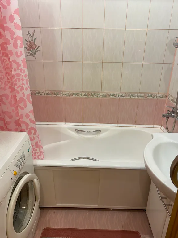 2-комнатная квартира рядом с парком