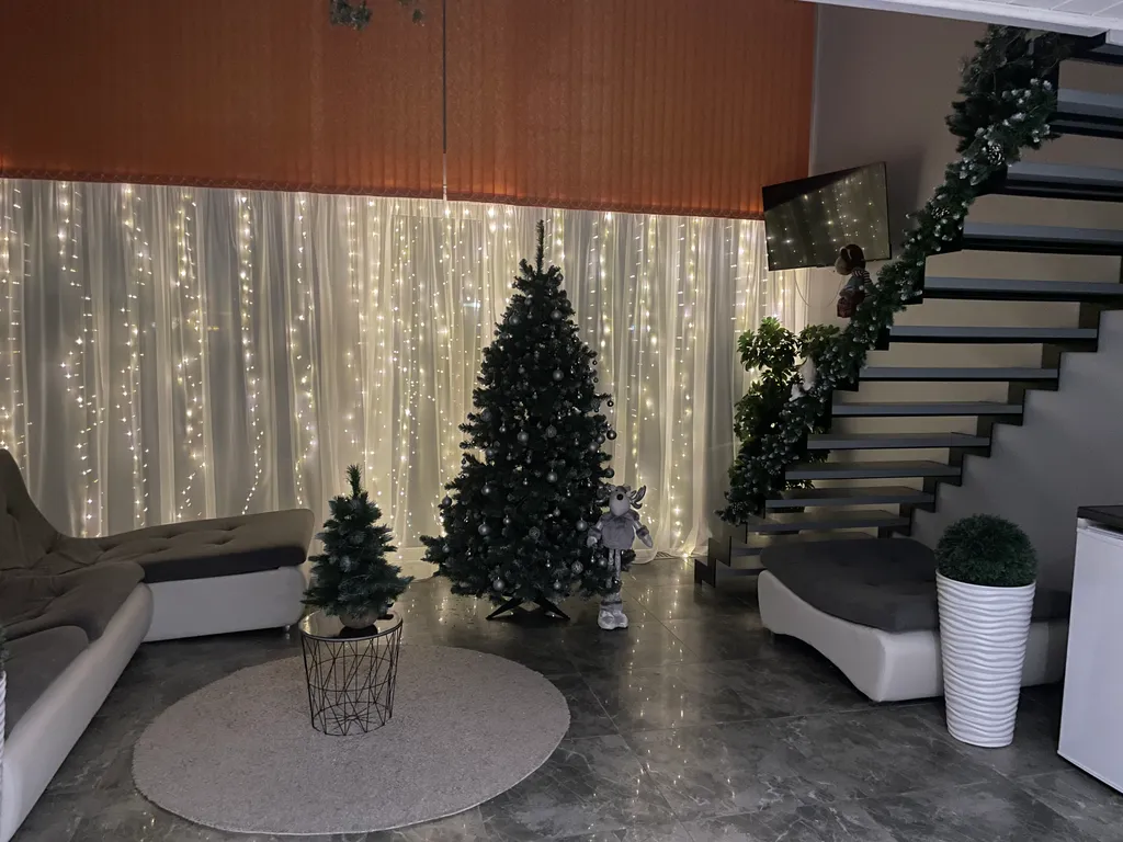 Дом в стиле барнхаус с тёплым бассейном и сауной