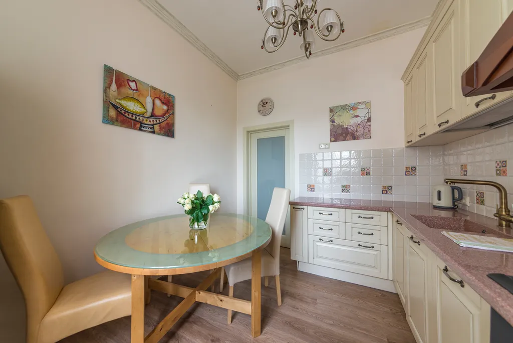 Квартира 4-комнатные апартаменты в центре города с видом на проспект — Минск