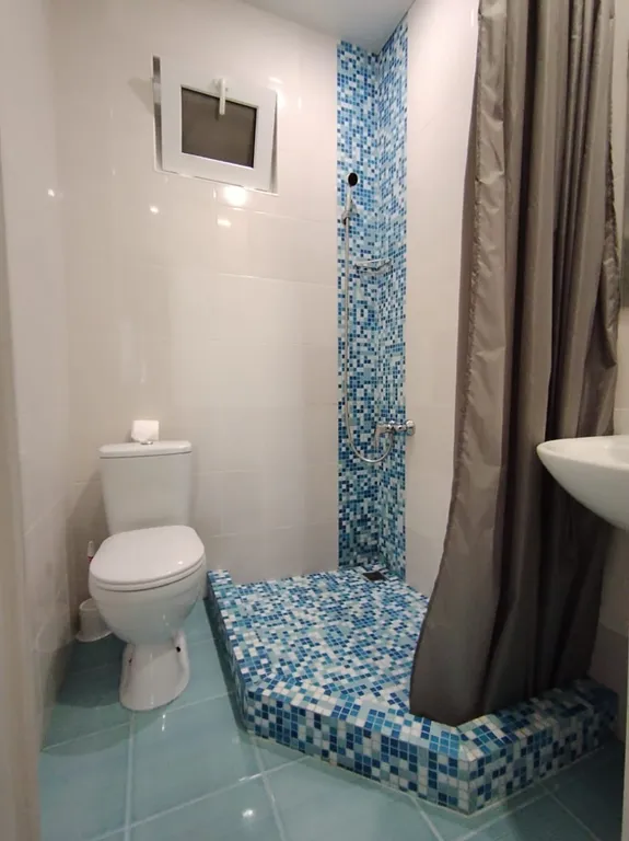 Трёхместный номер с летней кухней на лоджии, теплым бассейном