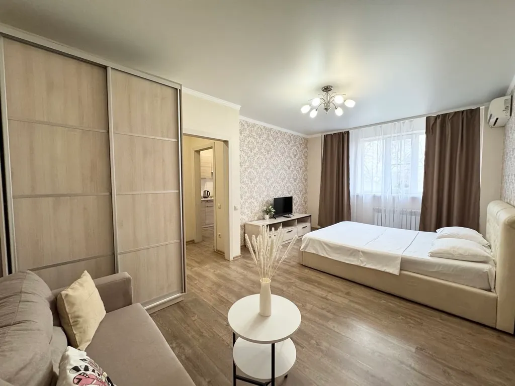 Квартиры комфорт на ТЦ Золотой Вавилон на Малиновского