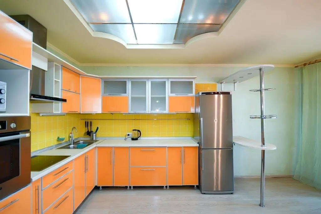 3-комнатная Квартира — аренда посуточно в Омск