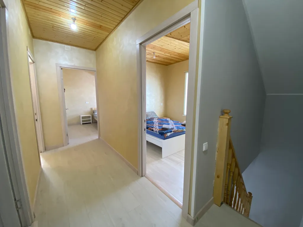 4 комнатный 2 этажный дом