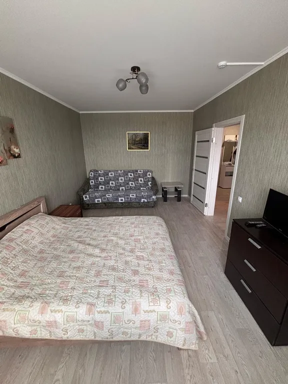 Уютная новая квартира в центре города — аренда посуточно в Курск