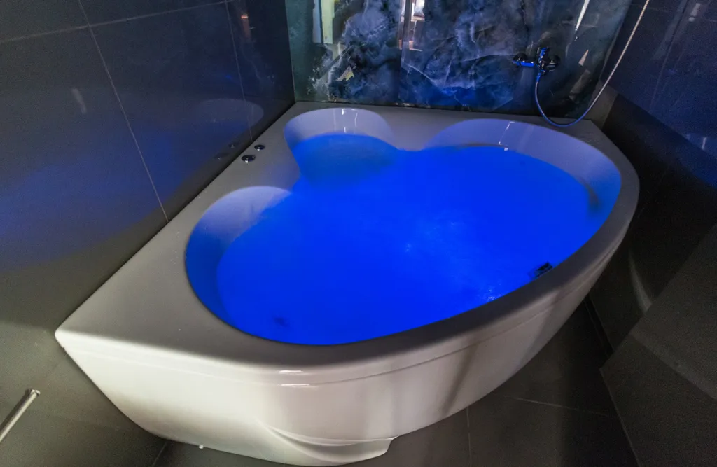 Дизайнерская квартира, да еще и с джакузи