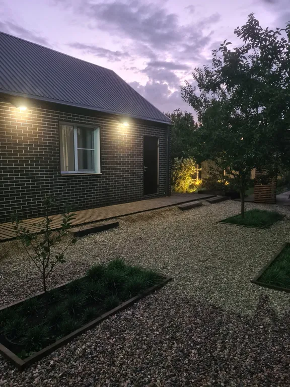 Дом с ландшафтным дизайном