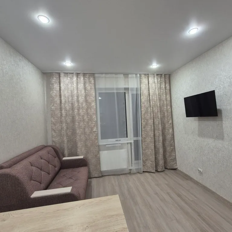 Евродвушка у аэропорта