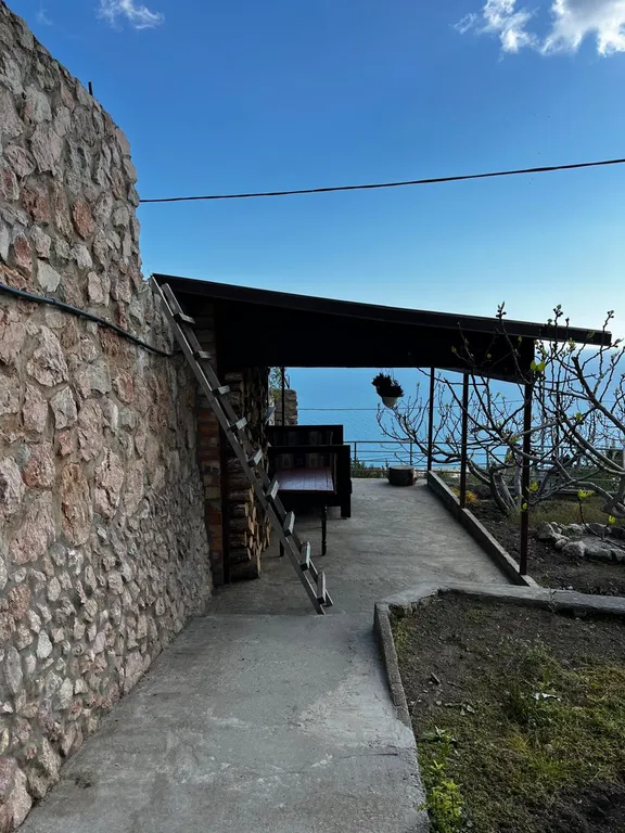 Дом с видом на море