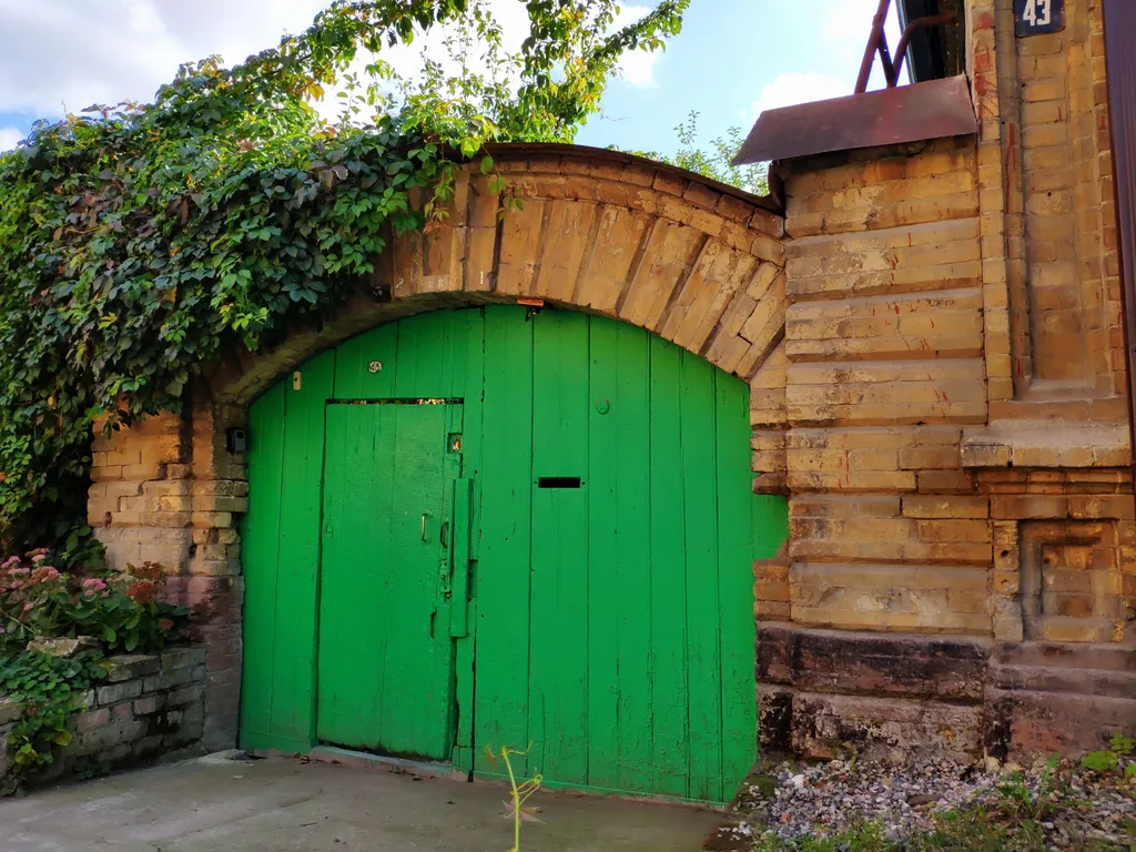 Коттедж Дом с двумя спальнями и двориком в историческом центре — Пятигорск