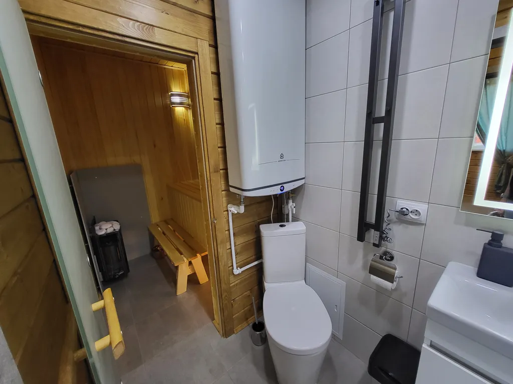 Коттедж Стильный новый дом 2025 г постройки с сауной в живописном месте — Волхов