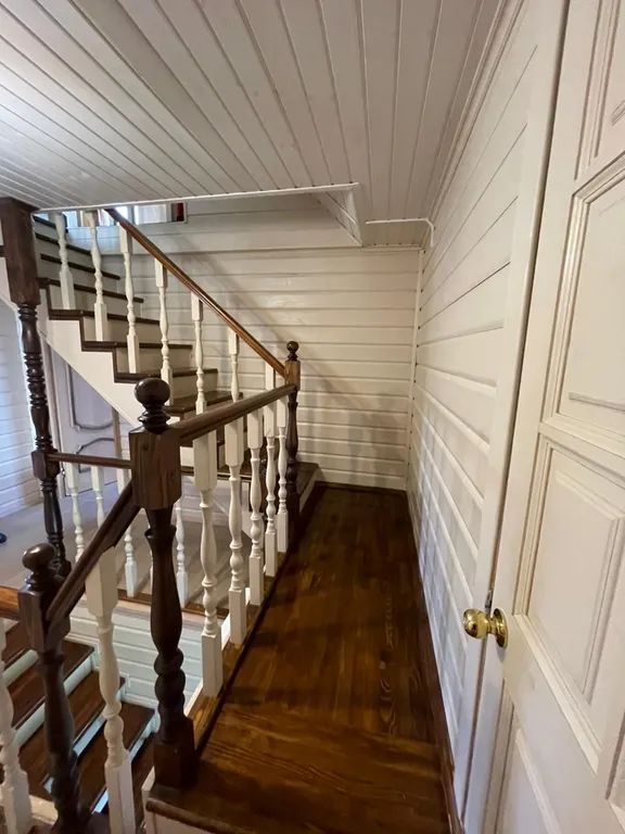 Большой уютный дом на озере