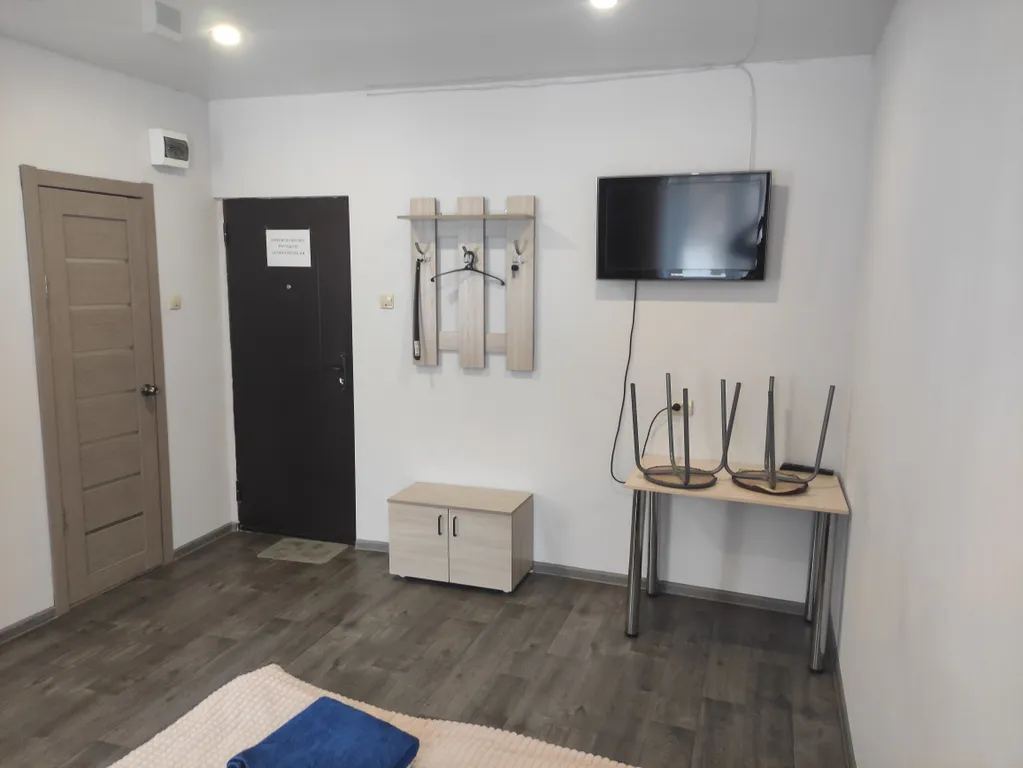 Студия в центре левого берега у метро Студенческая