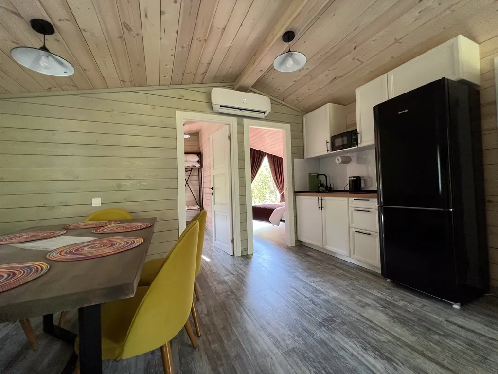 Коттедж у озера в загородном клубе