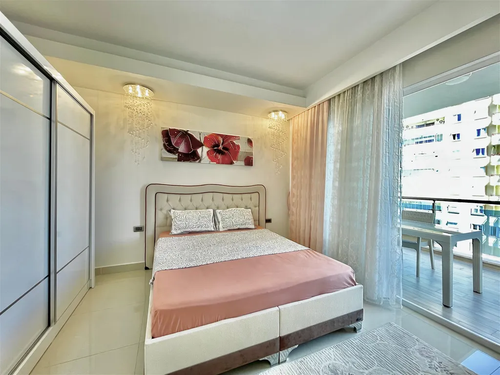 Квартира на берегу средиземного моря Sfera residence