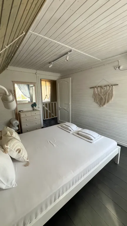 Уютный дом на море