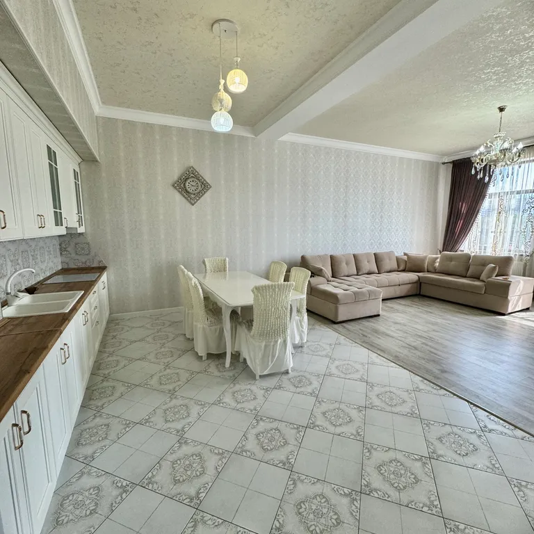 Квартира Роскошные трёхкомнатные апартаменты — аренда посуточно в Кисловодск