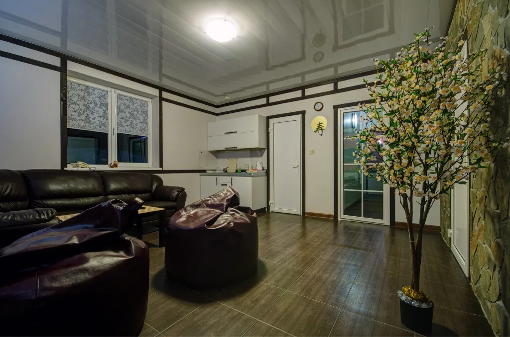 Усадьба Силичи с видом на гору