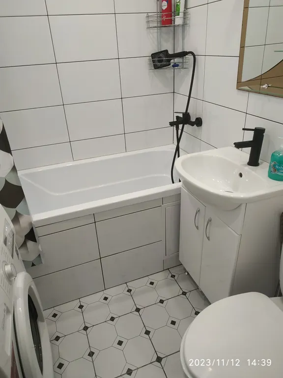 Квартира на набережной у бассейна Саратов, Кристалла