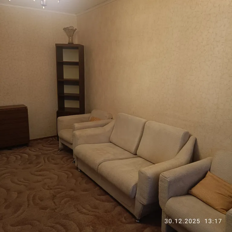 Уютная 2-комнатная, в спальном районе города, всё в шаговой доступности