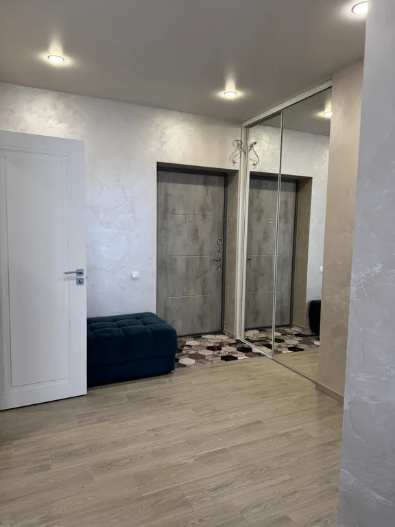 Уютная светлая квартира с видом на город