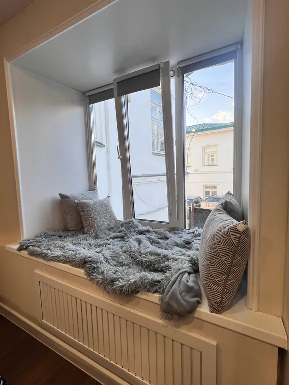 Современная студия в доме с историей